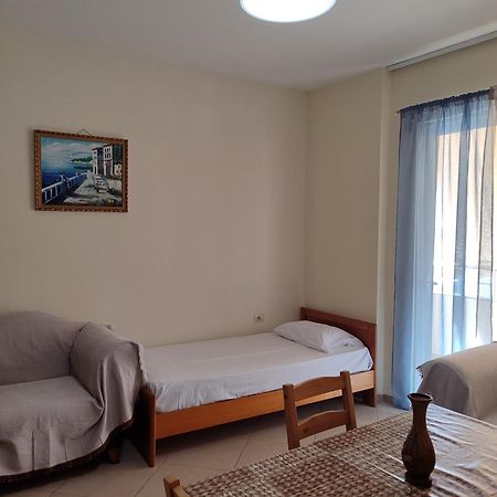 Seaview Apartment Detjoni Sarandë Esterno foto